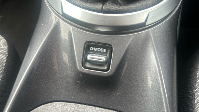 Nissan Juke 1.0 DiG-T 114 N-Connecta 5dr Petrol Hatchback